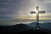 In Cornagera (1311 m) ad anello sui sentieri ‘Cornagera’ e ‘Vetta’ il 16 ottobre 2016 - FOTOGALLERY